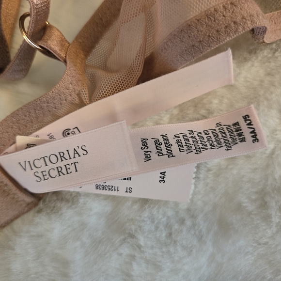 NWT Victoria's Secret Pink Balconette Bra with Star Embroidery - Picture 6 of 12